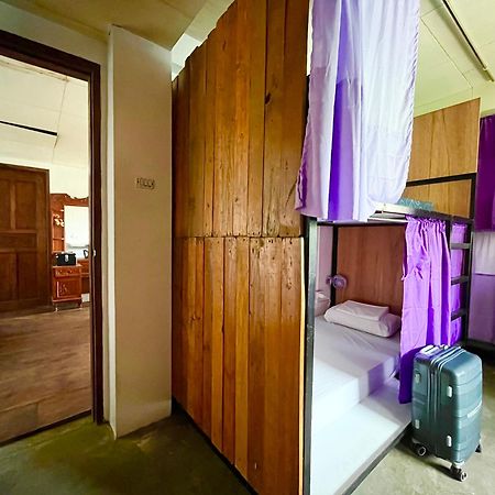 Uncharted Hostel Puerto Galera Kültér fotó