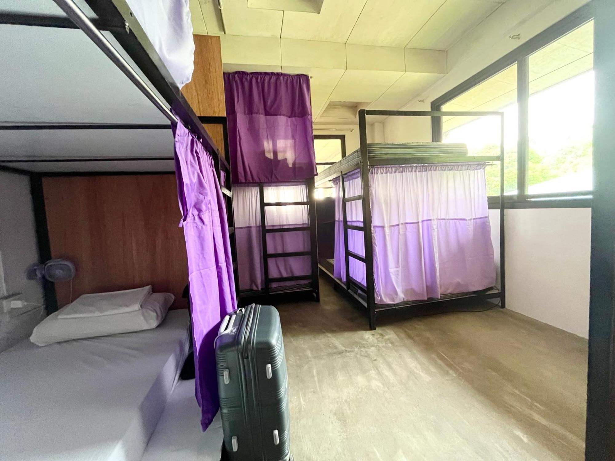 Uncharted Hostel Puerto Galera Kültér fotó