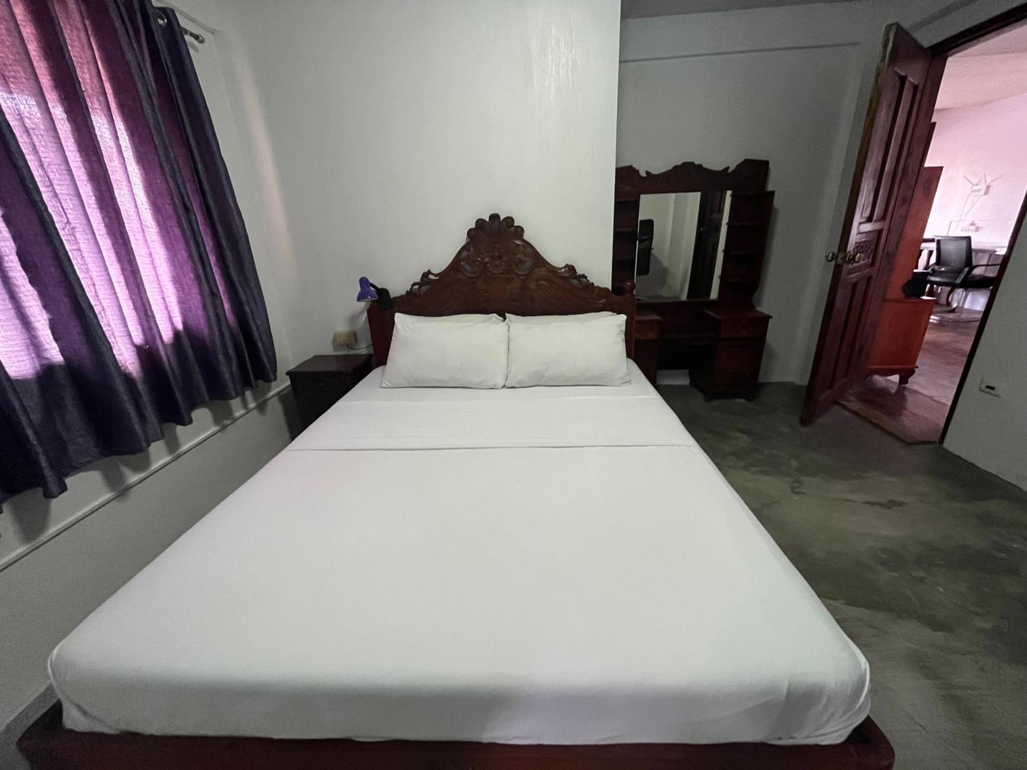 Uncharted Hostel Puerto Galera Kültér fotó